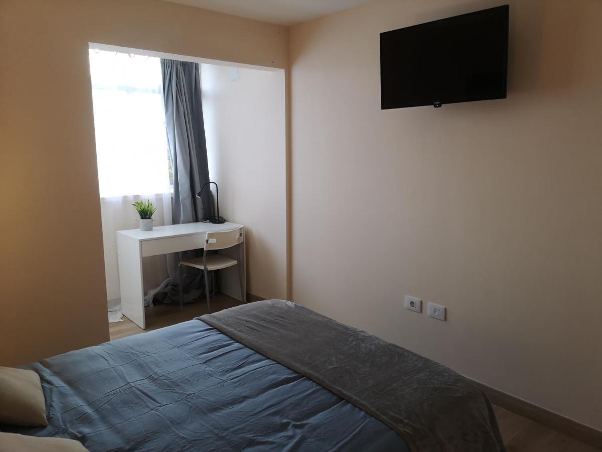Hostal Mari En La Laguna, Alquiler Habitacion Privada En Hostal, 6 Habitaciones Cerca De La Universidad Y Aeropuerto Norte, 3 Banos Compartidos Сан-Кристобаль-де-Ла-Лагуна Экстерьер фото