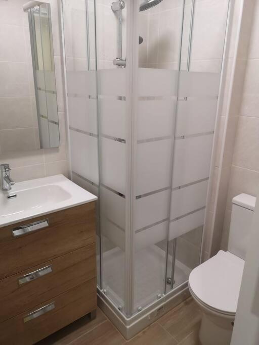 Hostal Mari En La Laguna, Alquiler Habitacion Privada En Hostal, 6 Habitaciones Cerca De La Universidad Y Aeropuerto Norte, 3 Banos Compartidos Сан-Кристобаль-де-Ла-Лагуна Экстерьер фото